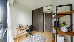 Oxley Tower (D1), Office #531616581